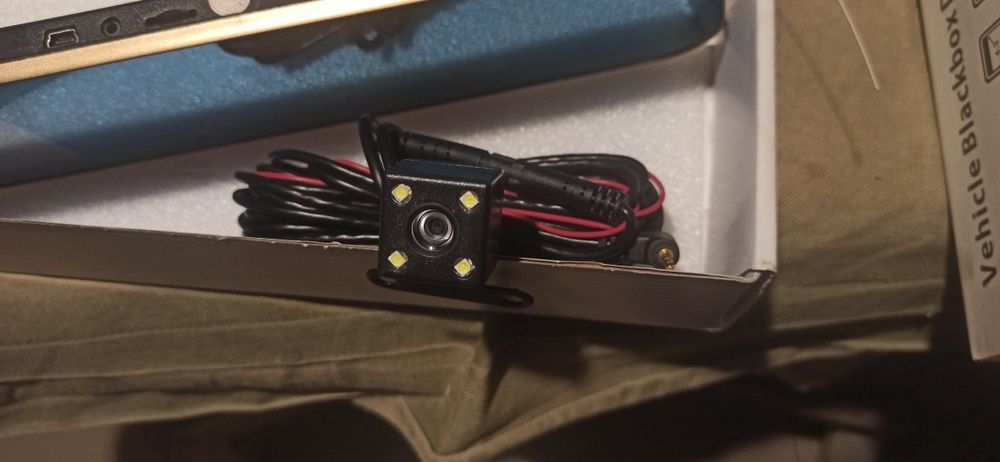 Дзеркало відеорегістратор з задньою камерою