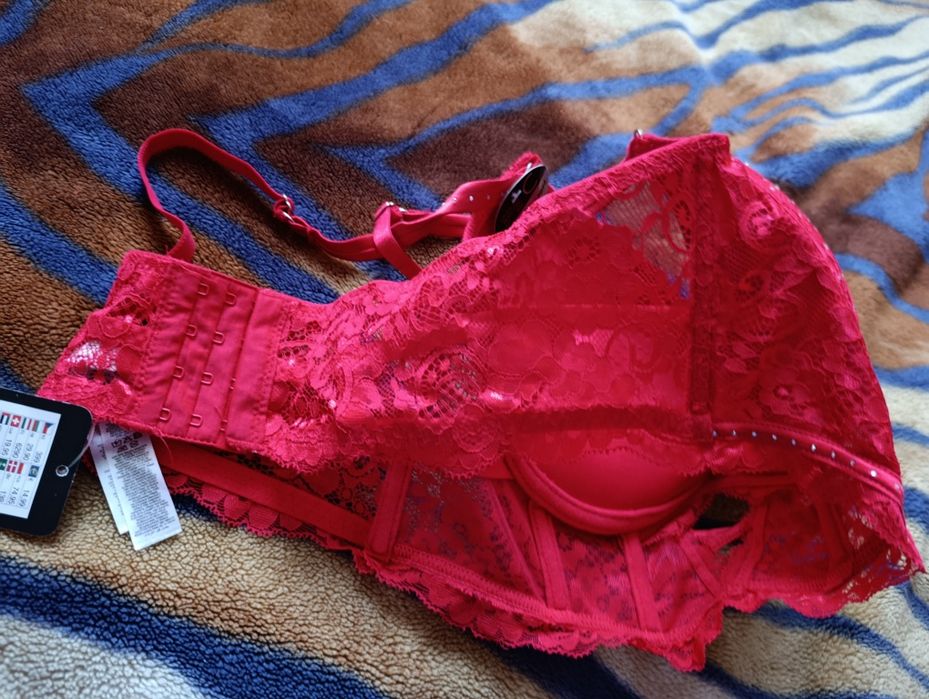 Продам новий бюстгальтер 85С