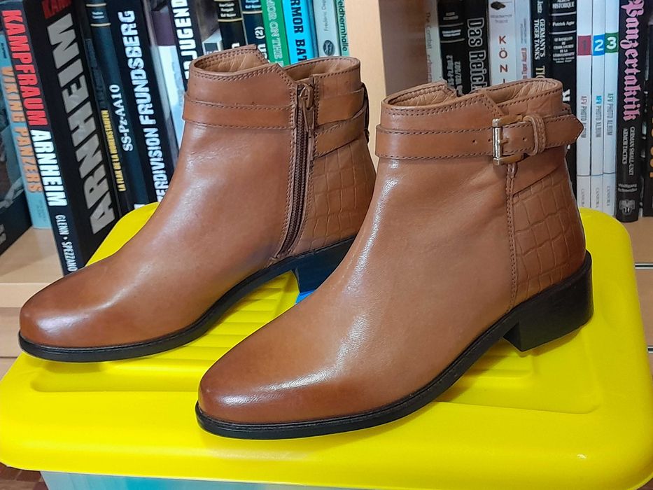 Botas de cano baixo, tamanhos 36 e 37. Tamaris, Pikolinos, Dune