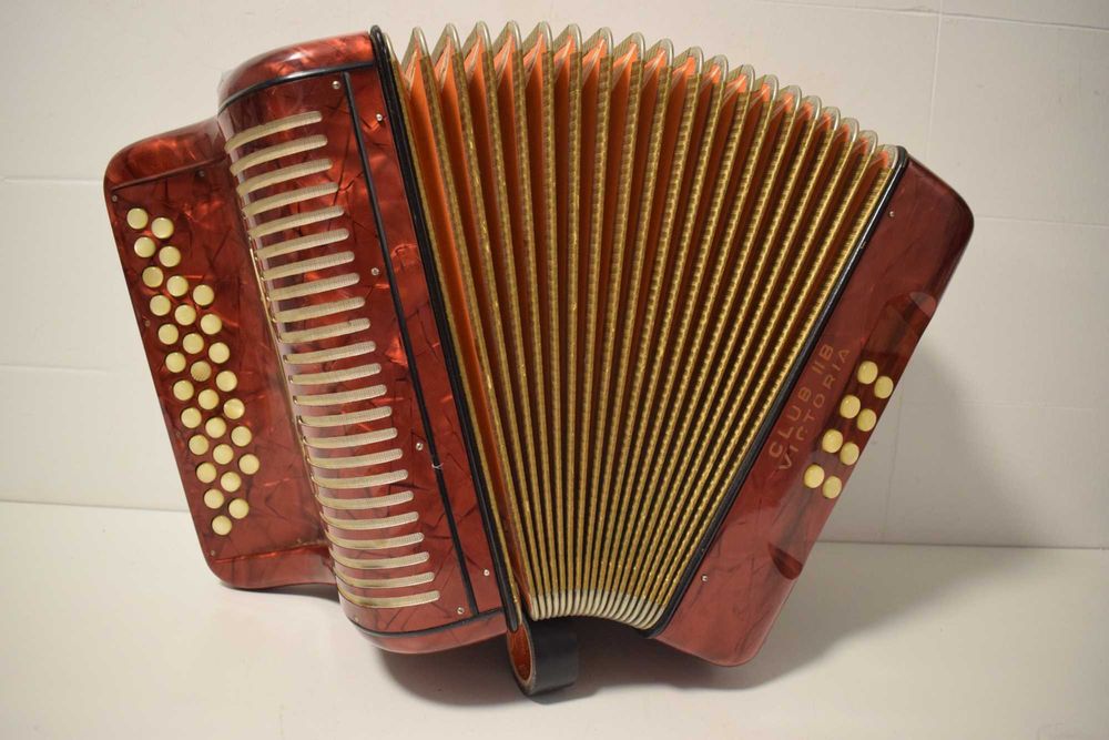 Concertina hohner club IIb Victoria 2 Voz. C.  N 156