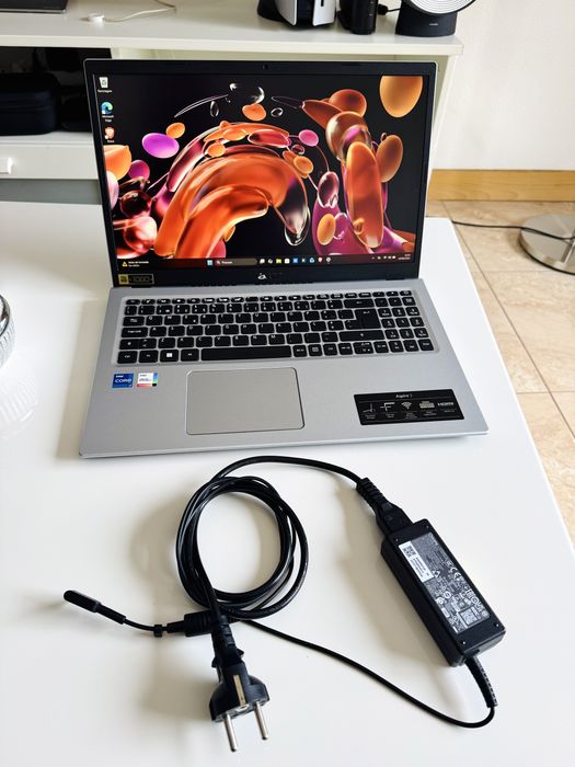 Vendo Portatil ACER, intel Core i7, 11ª Ger, SSD 512GB, 12GB RAM, ainda na Garantia estado impecavel!