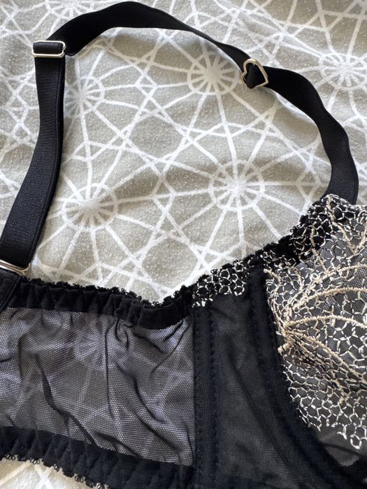 Sprzedam biustonosz stanik miękki soft koronkowy KAVSKA 65e
