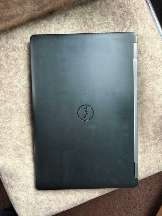 Ноутбук Dell 15.6 дюйма intel i5 6 gen. 8gb ddr4.ssd m2 128gb