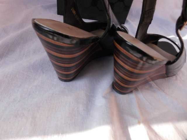 Kazar skórzane lakierki sandałki koturn 35