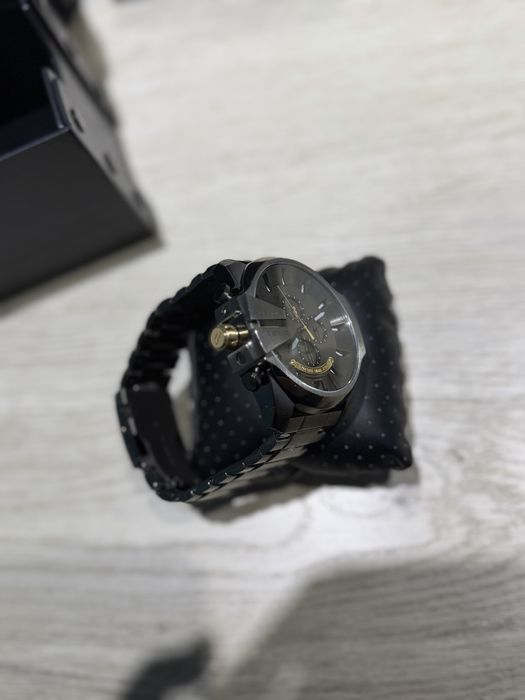 Продам НОВЫЕ часы DIESEL Mega Chief с хронографом коллекция 2026 года