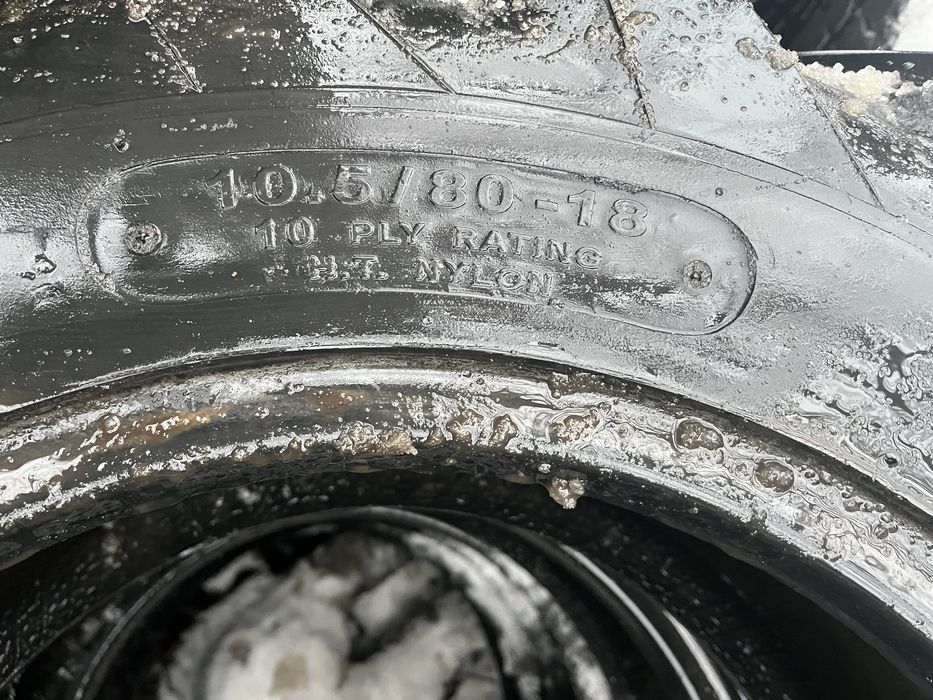 Шины 10.5/80 R18 DEESTONE (скидка на доставке)