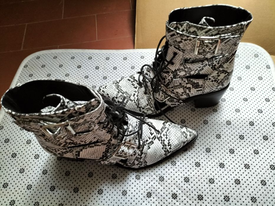 Botas senhora padrão cobra