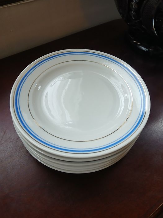 Talerze śniadaniowe z okresu PRL 6 sztuk komplet