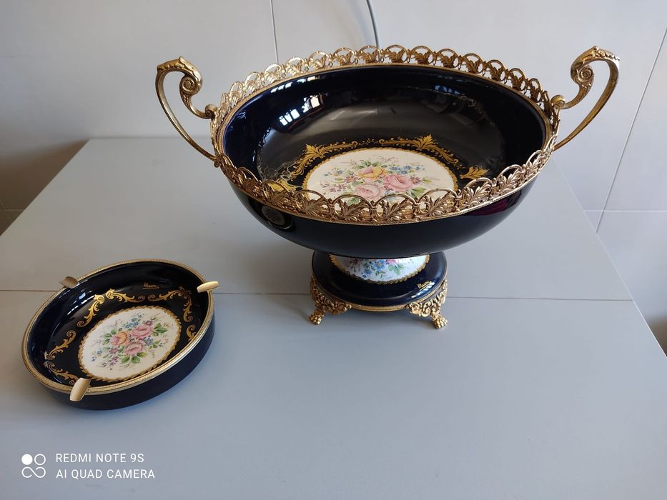 Fruteira e cinzeiro porcelana assinada