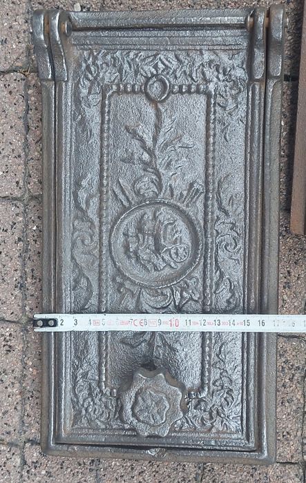 Drzwiczki żeliwne do wedzarki kuchni pieca grilla