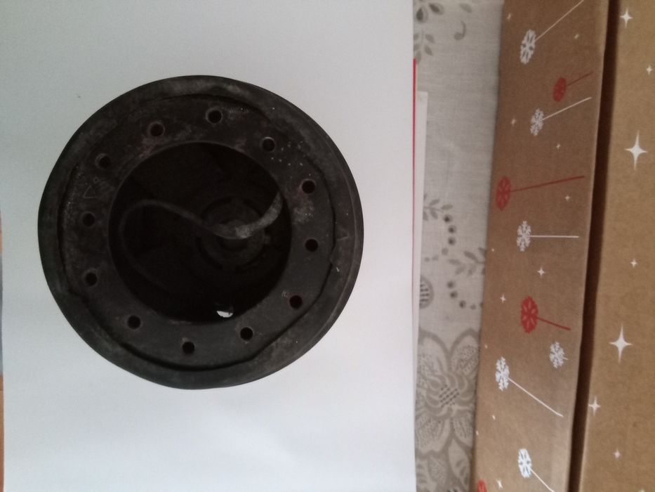 Canto direito parachoque Datsun+ cubo volante