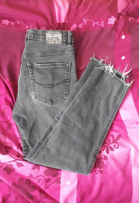 Ciemne jeansy mom fit Pull&Bear M/L