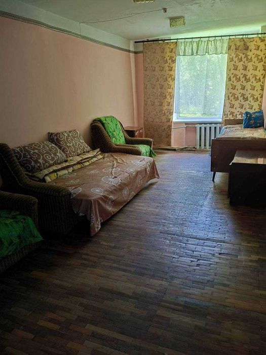 Продам базу відпочинку Сатанів , біля річки Збруч