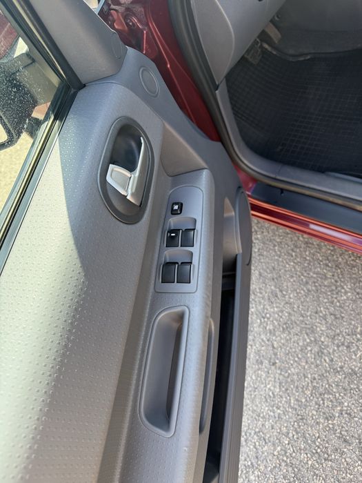 Mitsubishi Colt 2005 рік