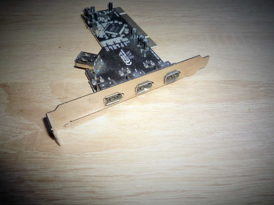 платы 4 шт. usb 2 шт. + Fire-wire 2шт