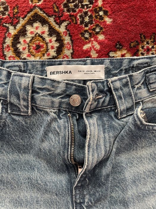 джинси bershka синього кольору