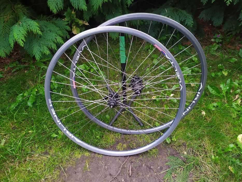 SRAM 5.0  koła szoswe VUELTA AIRLAINE 622x13  Polecam