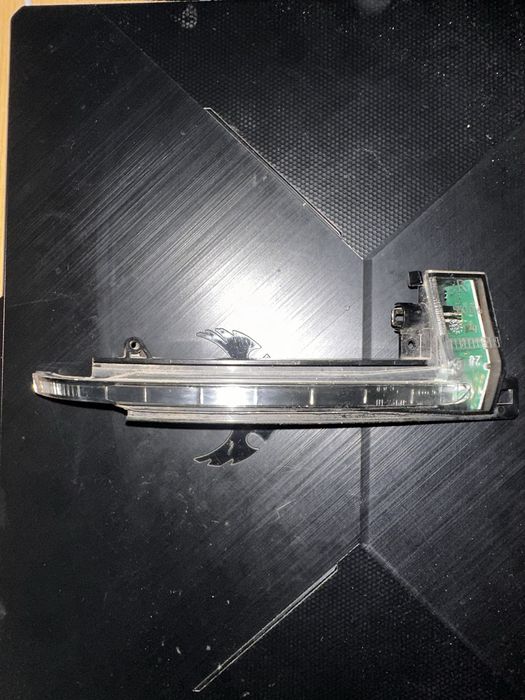 Повторювач поворотника оригінал audi a3,a4,a5