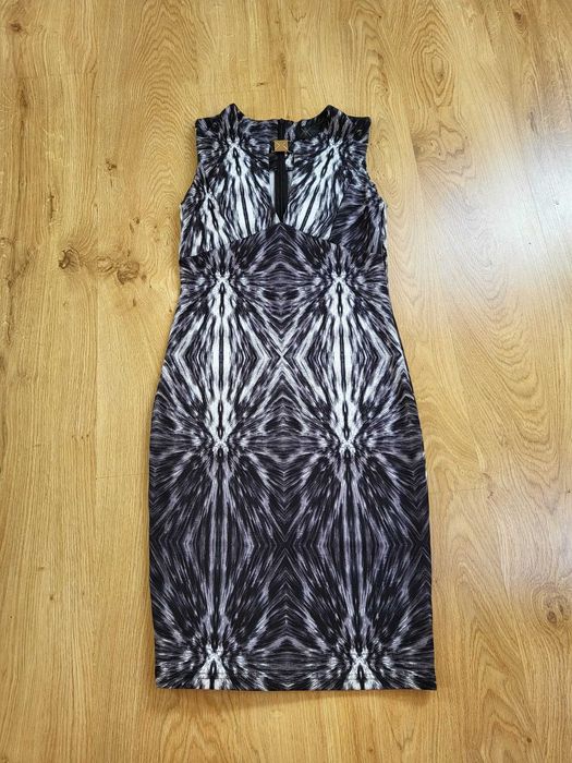 sukienka Kardashian Kollection + PREZENT