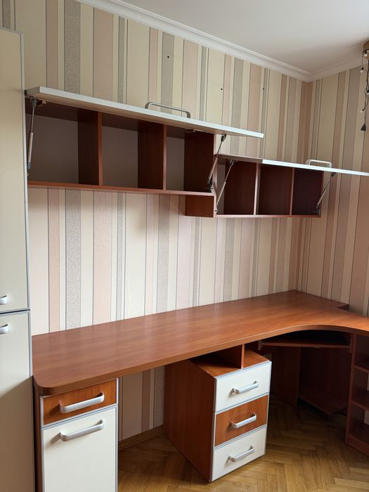 Письмовий стіл для двох