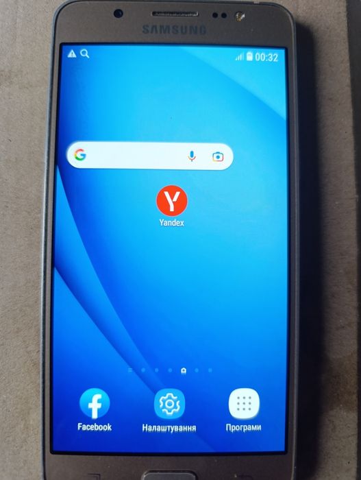 Продам телефон самсунг