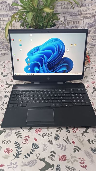 HP OMEN 15 | i9-9880H | RTX 2080 Max-Q 8GB | 32GB RAM | Gaming