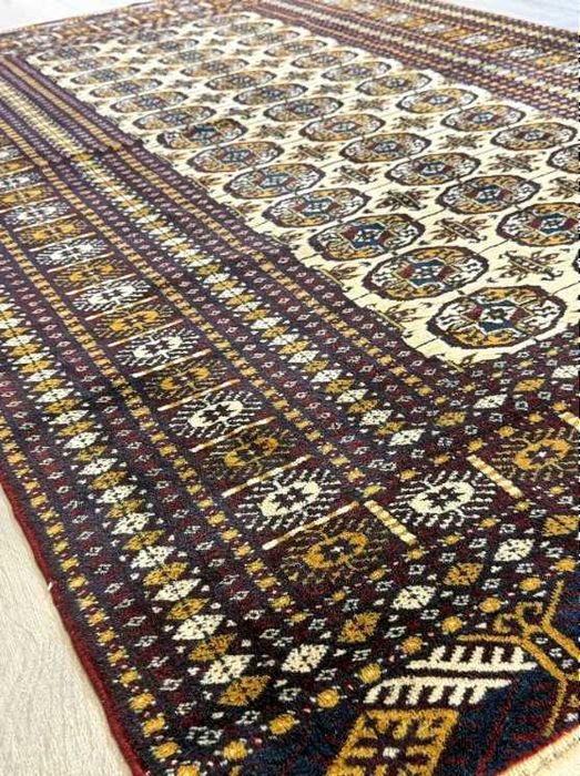 Tapete Oriental BUCHARA original, tecido à mão no Paquistão, Lã sobre Algodão, com 191cm x 123cm