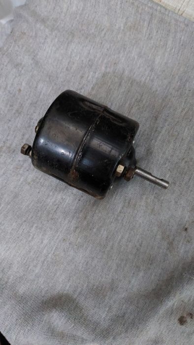 Продам моторчик стеклоочистителя ГАЗ-УАЗ.