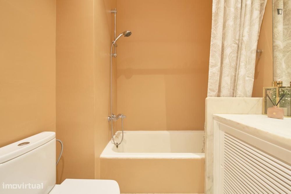 Quarto - localizado em Entrecampos Lisbon