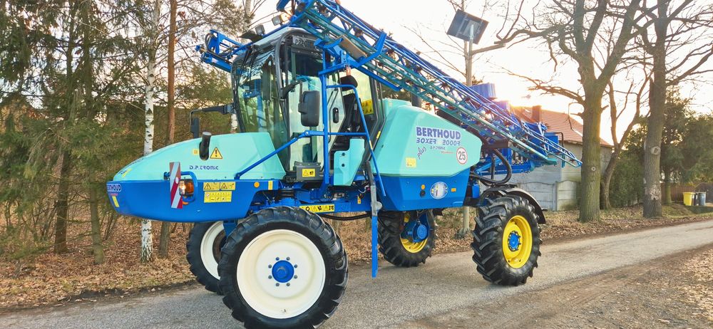 Opryskiwacz Samojezdny Berthoud BoXer 2200l, 24/21m, stan BDB  Okazja!