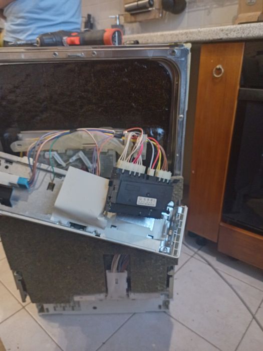 Ремонт посудомоечных, сушильных и стиральных машин, а также бойлеров