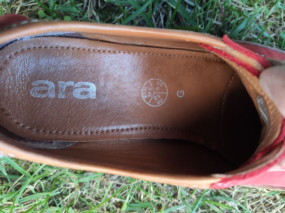 Buty skórzane Ara.