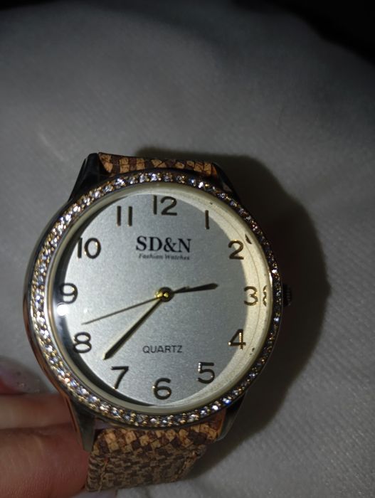 Relógio praticamente novo