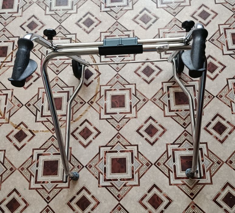 Ходунки складные