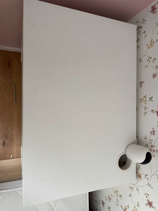 Biurko białe Ikea Micke