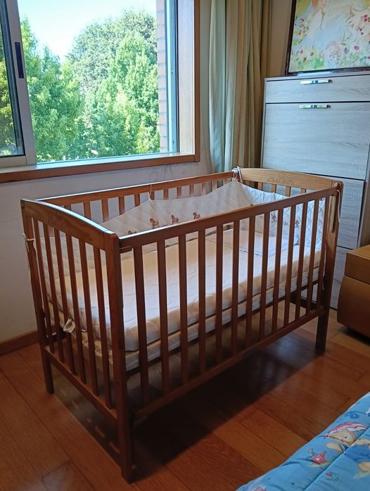 Cama madeira bebé