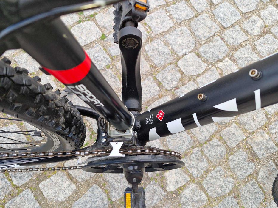 Rower młodzieżowy Unibike Mission 26"/14" czerwono czarny