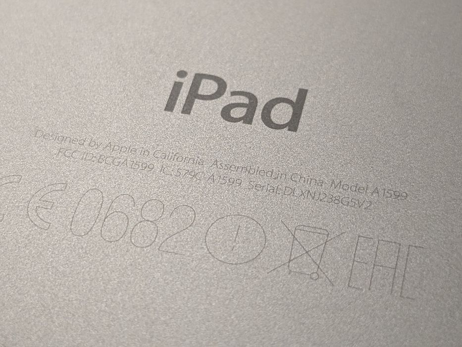Планшет iPad mini 3 для ютюба