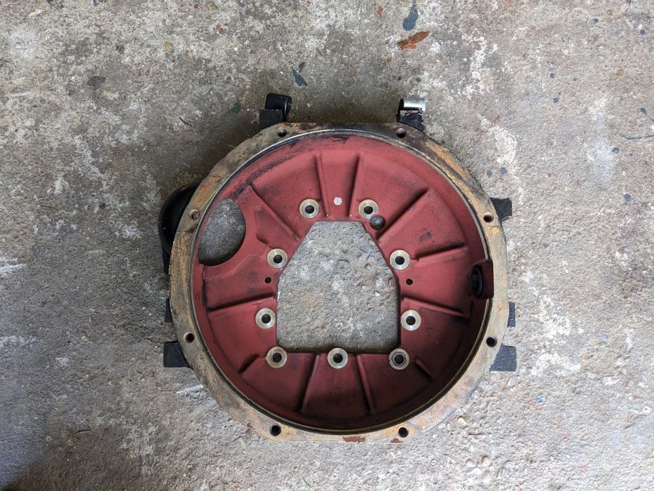 Obudowa koła zamachowego yanmar minikoparka 3tne68