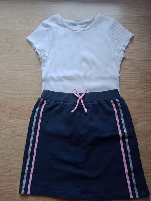 Zestaw Bluza spódnica bluzka 128