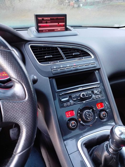 Peugeot 5008 - 5 ou 7 lugares 20212