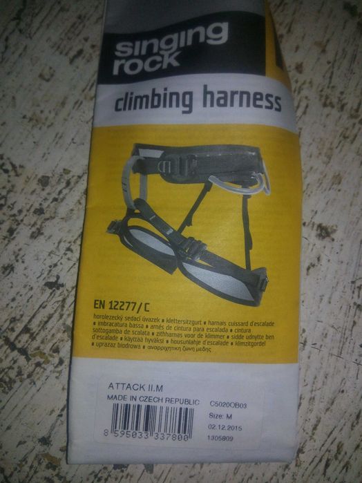 скалолазание Страховочная система Singing Rock Attack III M