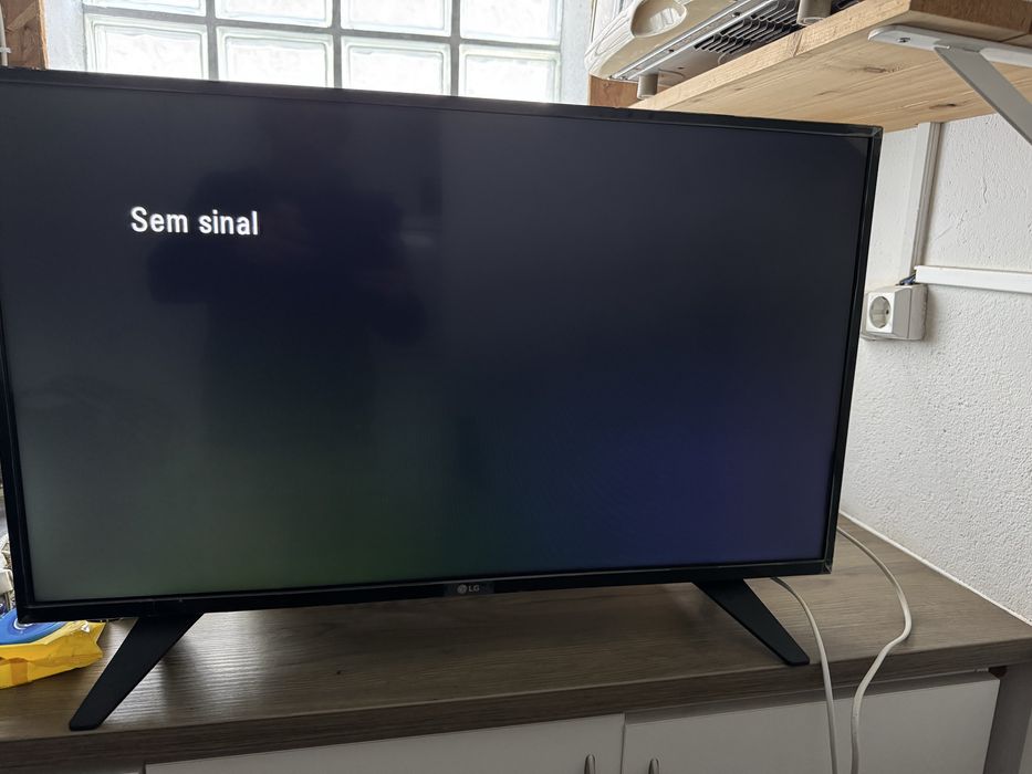 Tv lcd led lg 32 polegadas, usada em segunda habitacao