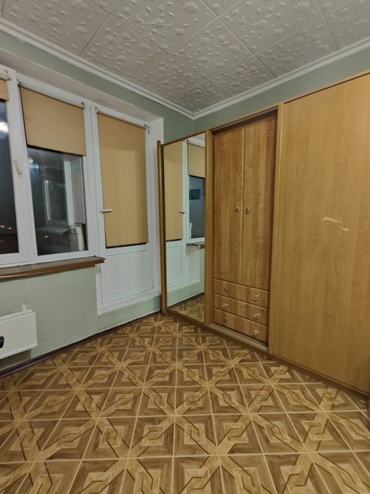 Продам 1 комнатная квартира Залютино, рядом рынок.