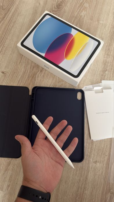 Apple Ipad 10 gen. niebieski 64gb pudełko idealny stan + etui + rysik