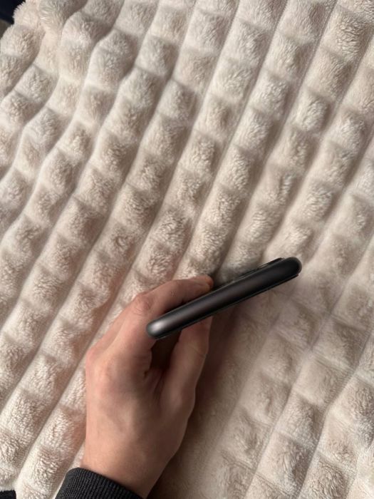 Продам Iphone 11 128gb