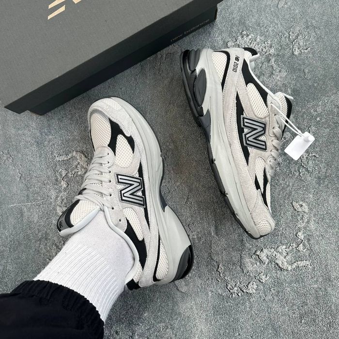 New Balance 2010 cream grey за 2400