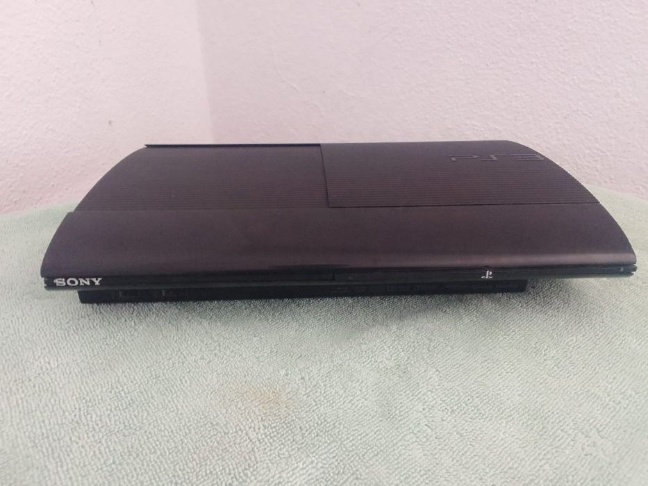 Ps3 Super slim +13 jogos