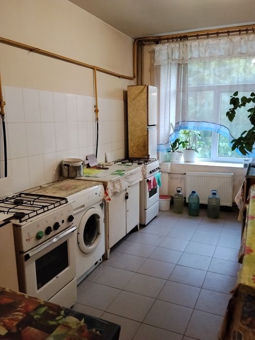Продам власну Кімнату біля метро ХТЗ, 2 поверх, після ремонту
