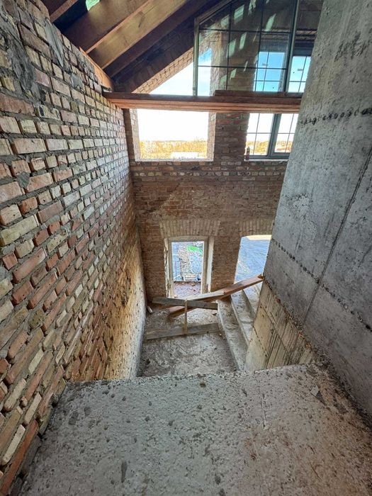 Продаж комплексу комерційна нерухомість м.Полонне